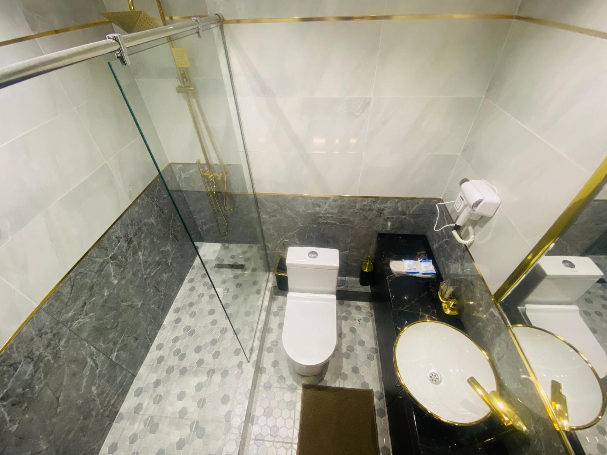 Baland Hotel Duszanbe Zewnętrze zdjęcie