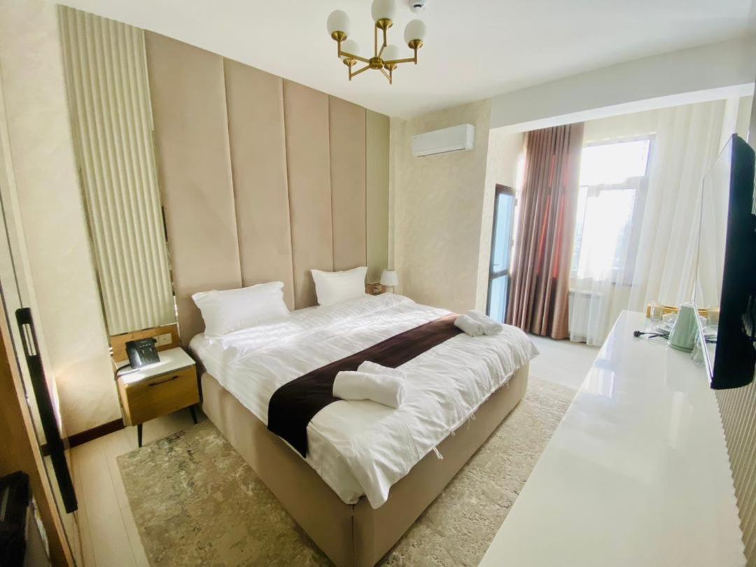 Baland Hotel Duszanbe Zewnętrze zdjęcie