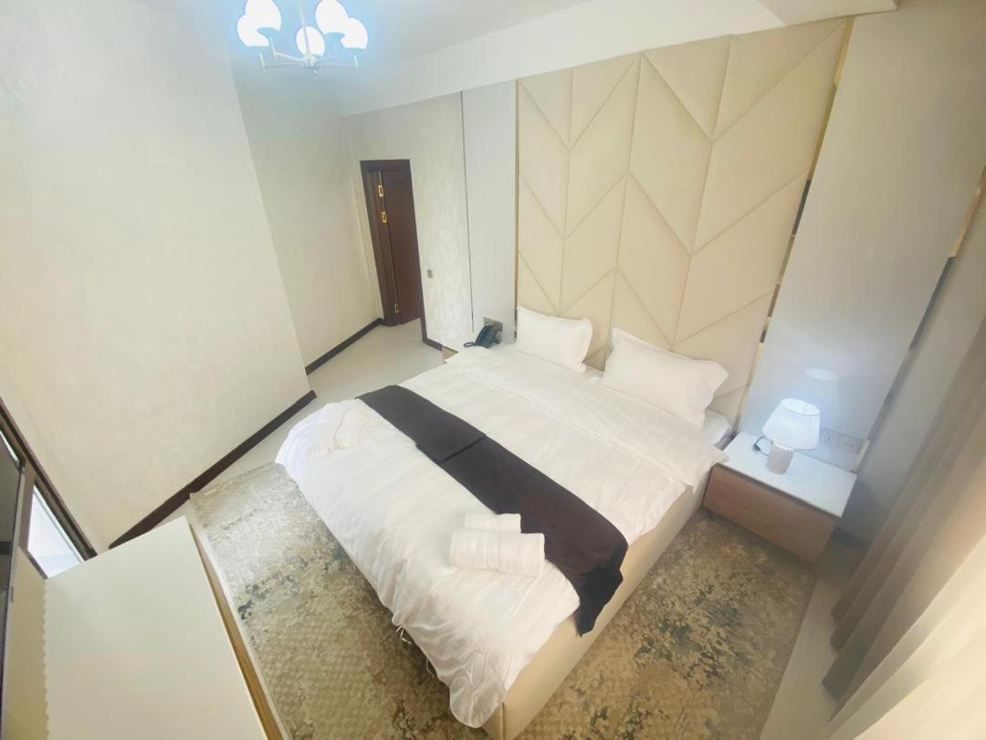Baland Hotel Duszanbe Zewnętrze zdjęcie
