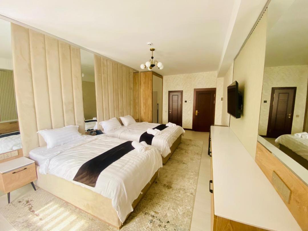 Baland Hotel Duszanbe Zewnętrze zdjęcie